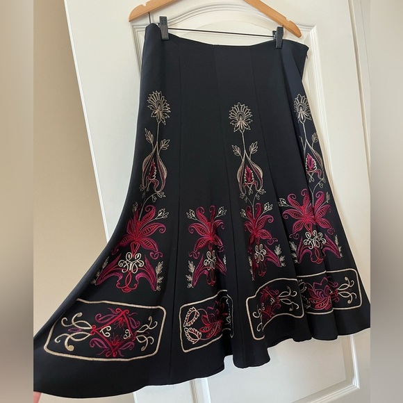 Sunny Leigh Elegant Black Patterned Mid-Length Skirt Women’s Size 14 - Picture 11 of 16